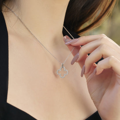 [Noble Jewelry]Four-Leaf Clover Hollow Design Exquisite Necklace