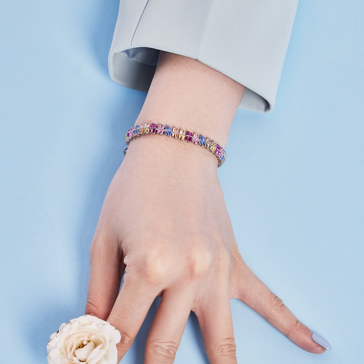 [Noble Jewelry]Sparkling Exquisite Multi Cut Party Bracelet