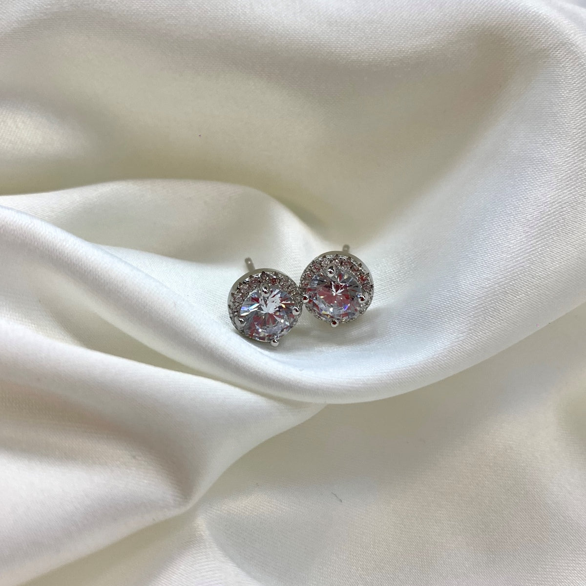 [Noble Jewelry]Classic Princess Round Shape Earrings