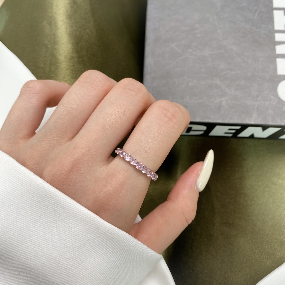 [Noble Jewelry]Sparkling Round Cut Tennis Ring