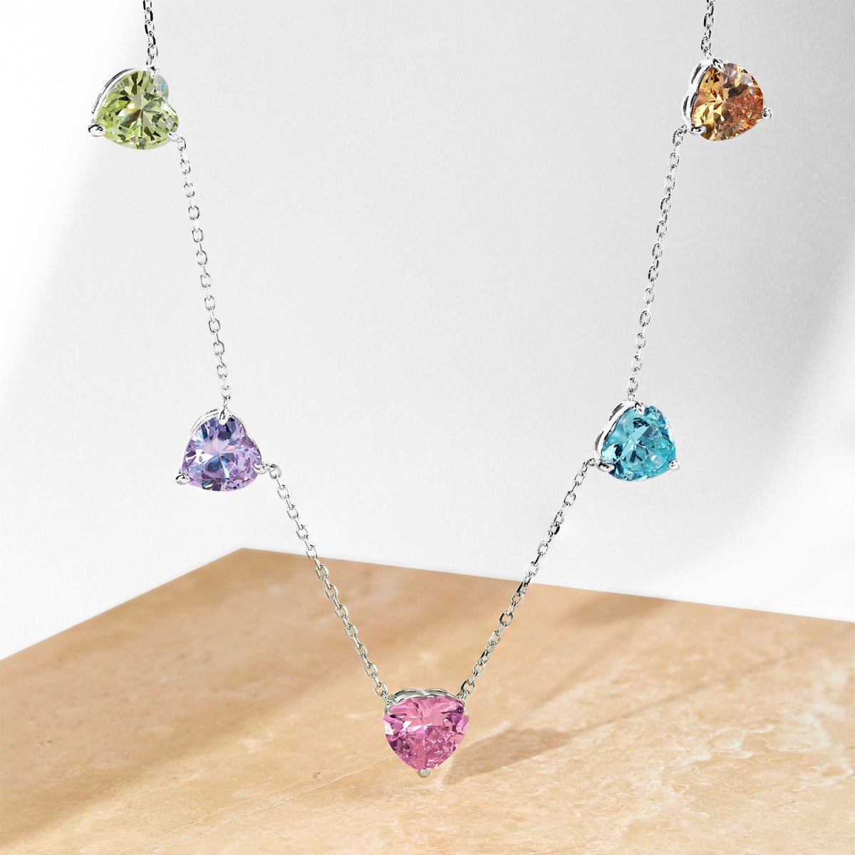 [Noble Jewelry]Sparkling Colorful Heart Cut Necklace