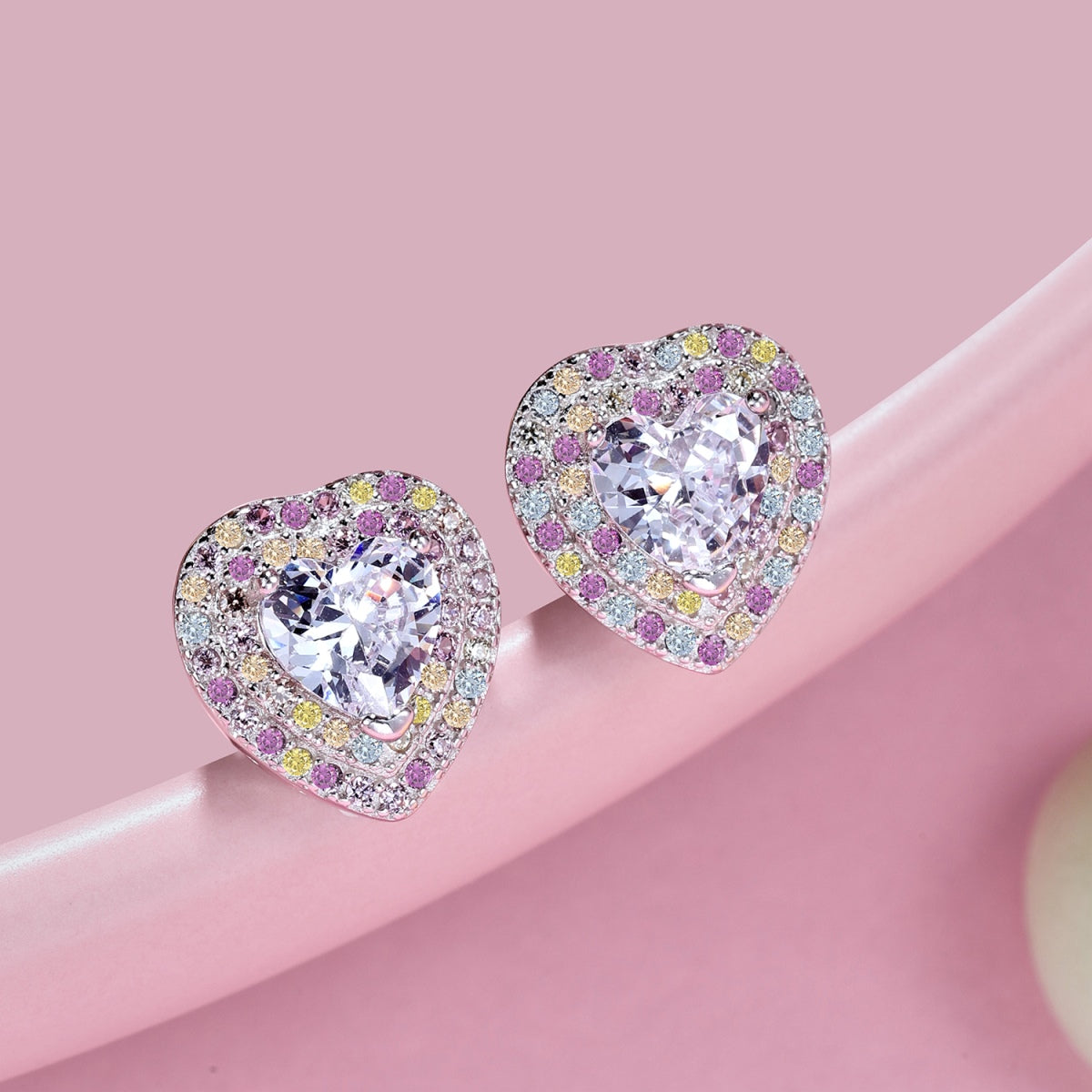 [Noble Jewelry]Dazzling Heart Shape Lover Earrings