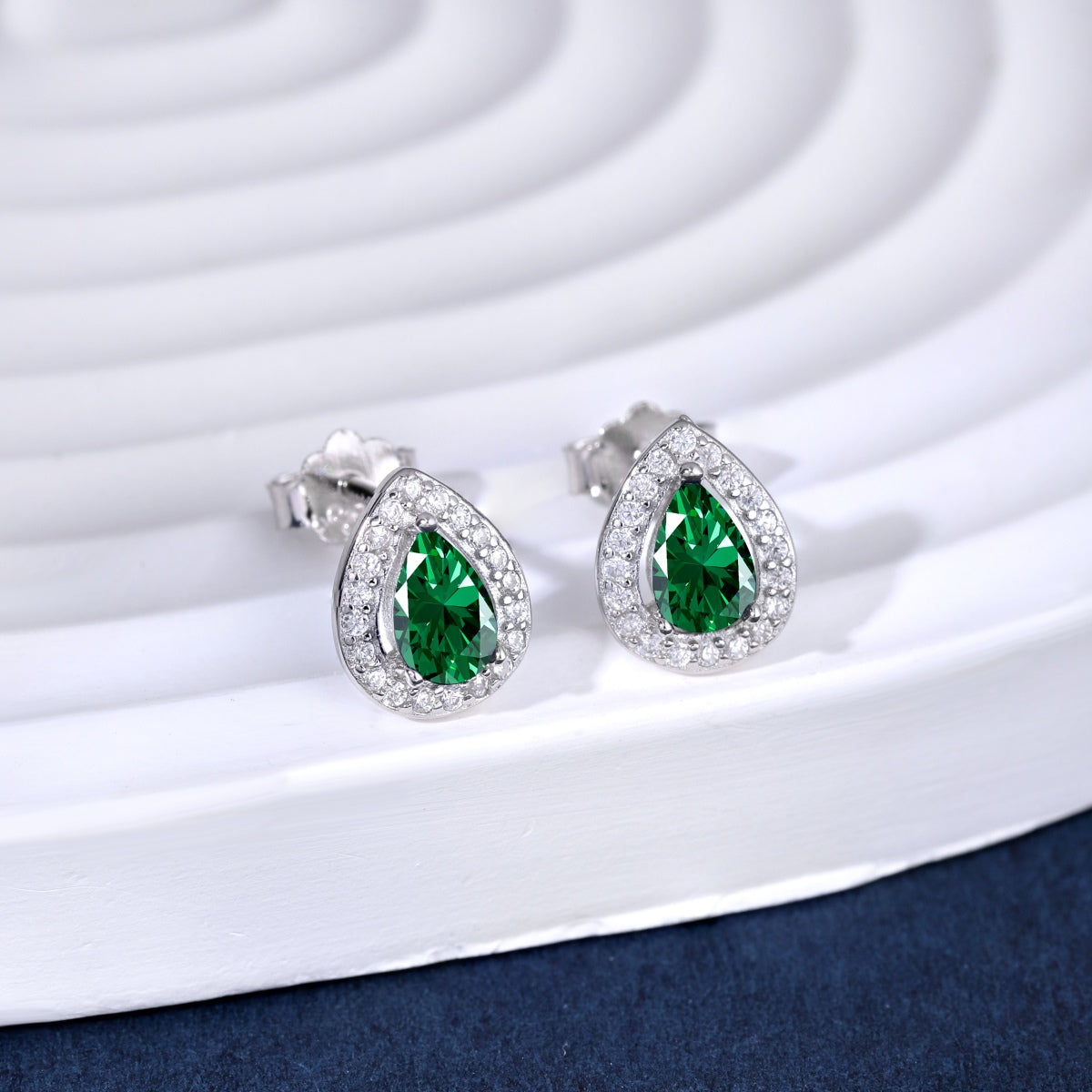 [Noble Jewelry]Luxurious Water Drop Shape Earrings