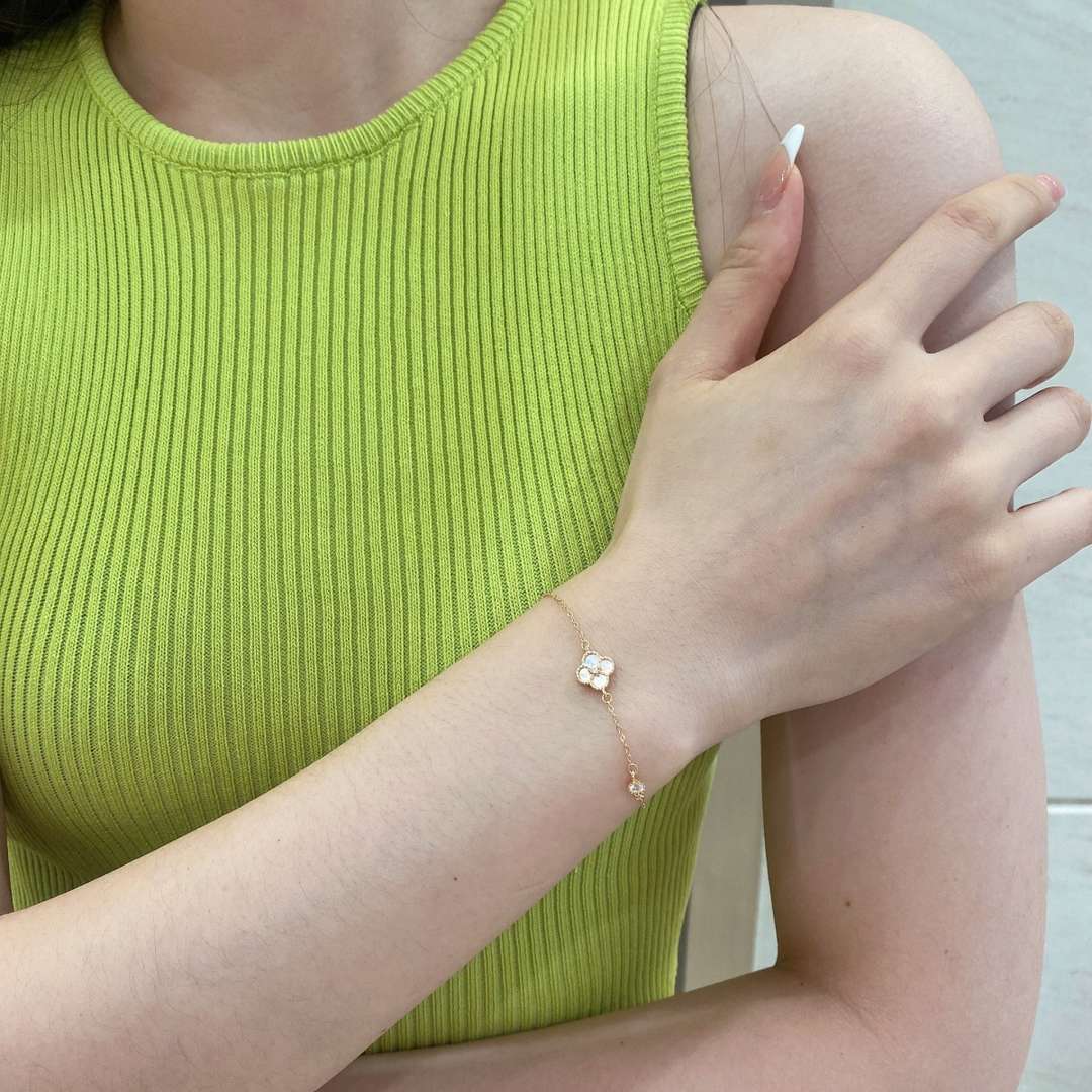 [Noble Jewelry]Delicate Four Leaf Clover Bracelet