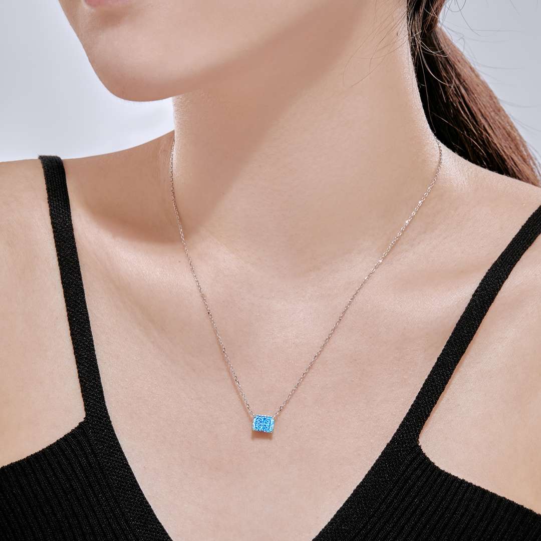 [Noble Jewelry]Luxurious Square Shape Colorful Necalack