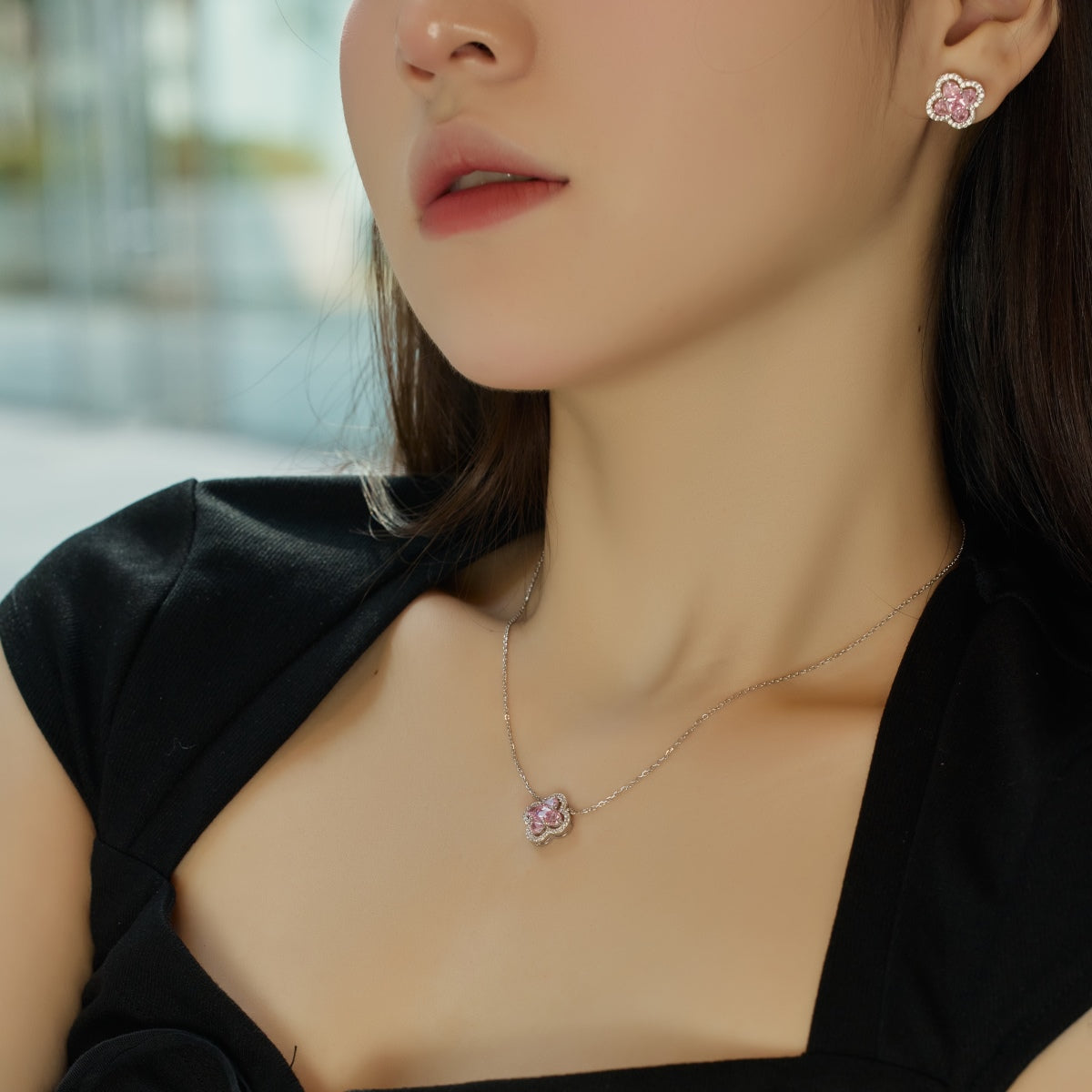 [Noble Jewelry]Spliced Lucky Four-Leaf Clover Versatile Necklace