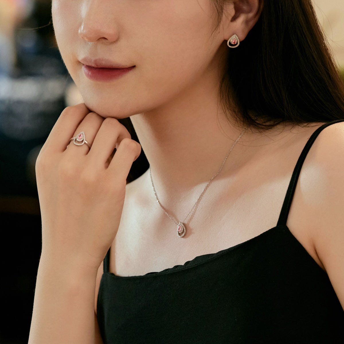 [Noble Jewelry]Sparkling Delicate Water Drop Shape Daily Earrings