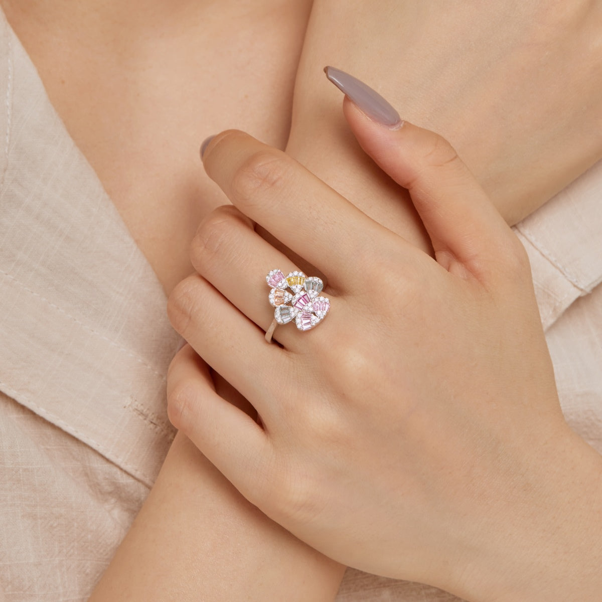 [Noble Jewelry]Sparkling Colorful Water Drop Shape Daily Ring