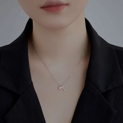 [Noble Jewelry]Unique Heart Shape Key Pendent Necklace