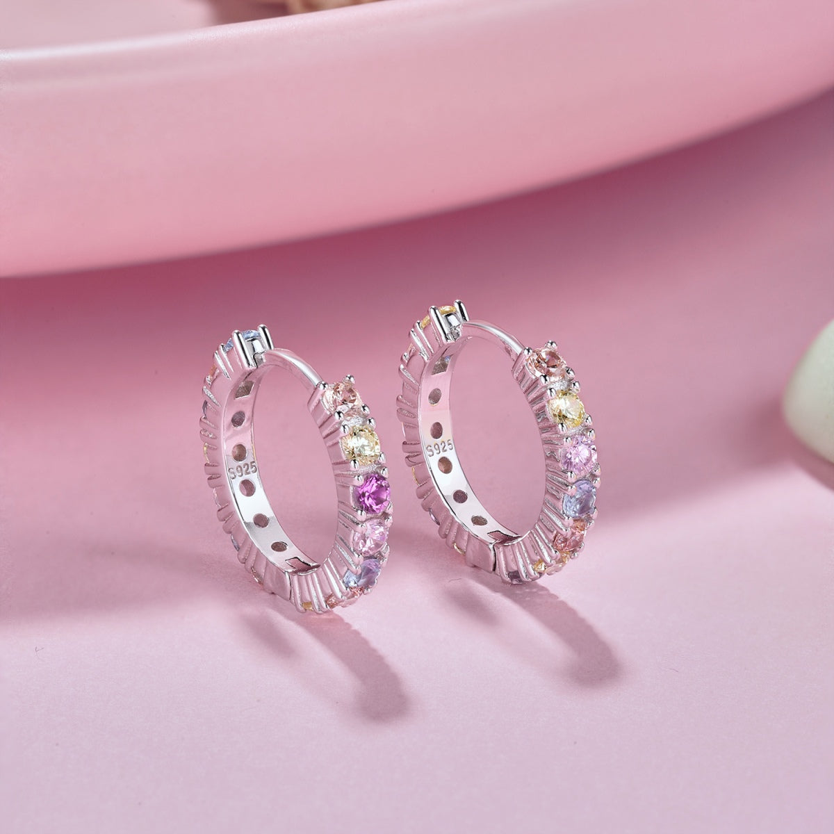 [Noble Jewelry]Radiant Colorful Round Cut Earrings