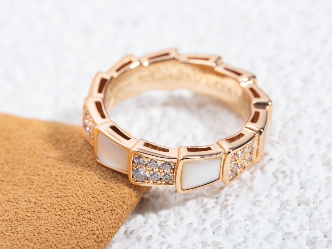 [Noble Jewelry]SERPENTI RING PINK GOLD MOP DIAMOND PAVED 4MM