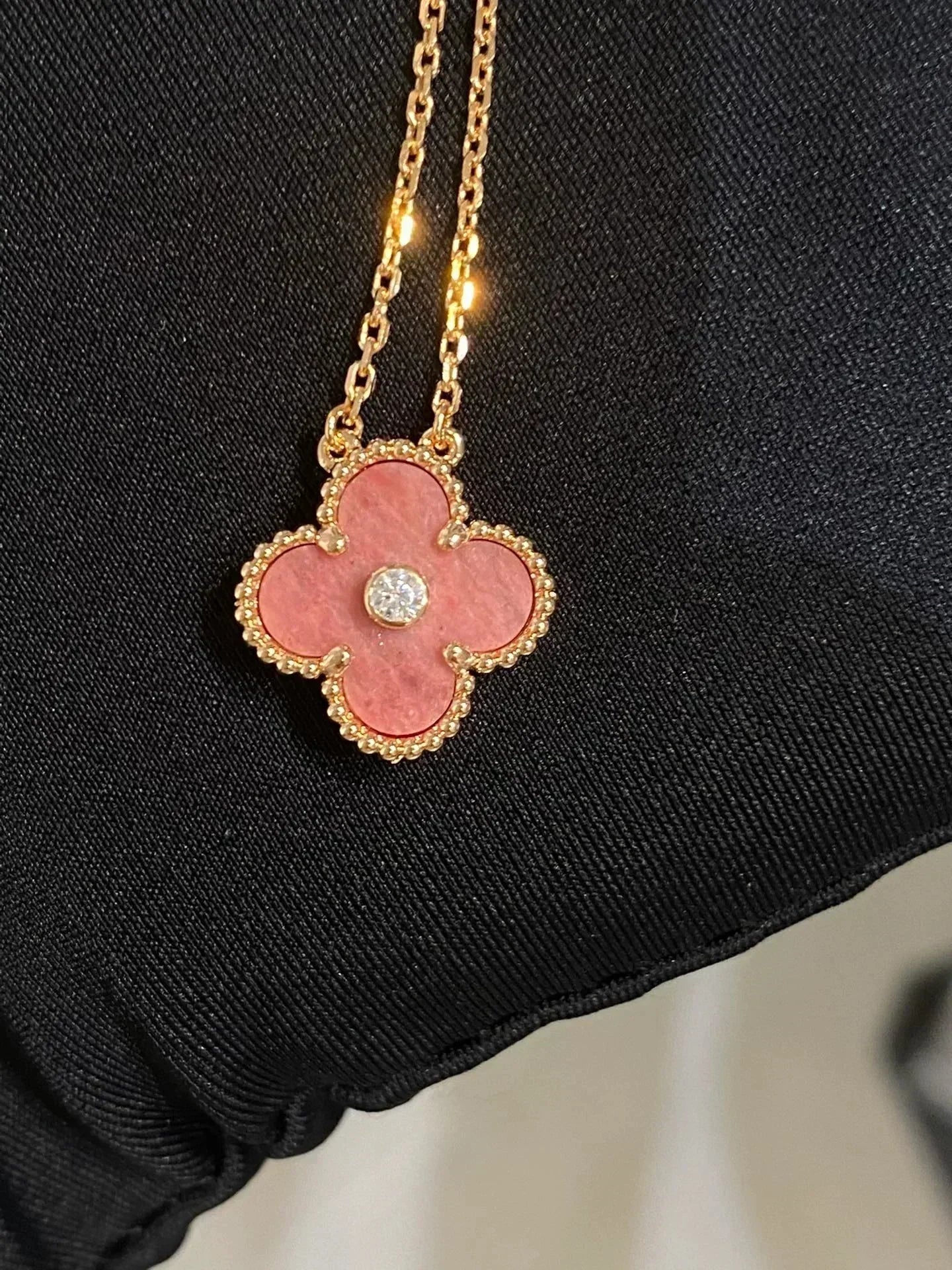 [Noble Jewelry]CLOVER 15MM DIAMOND RHODONITE NECKLACE