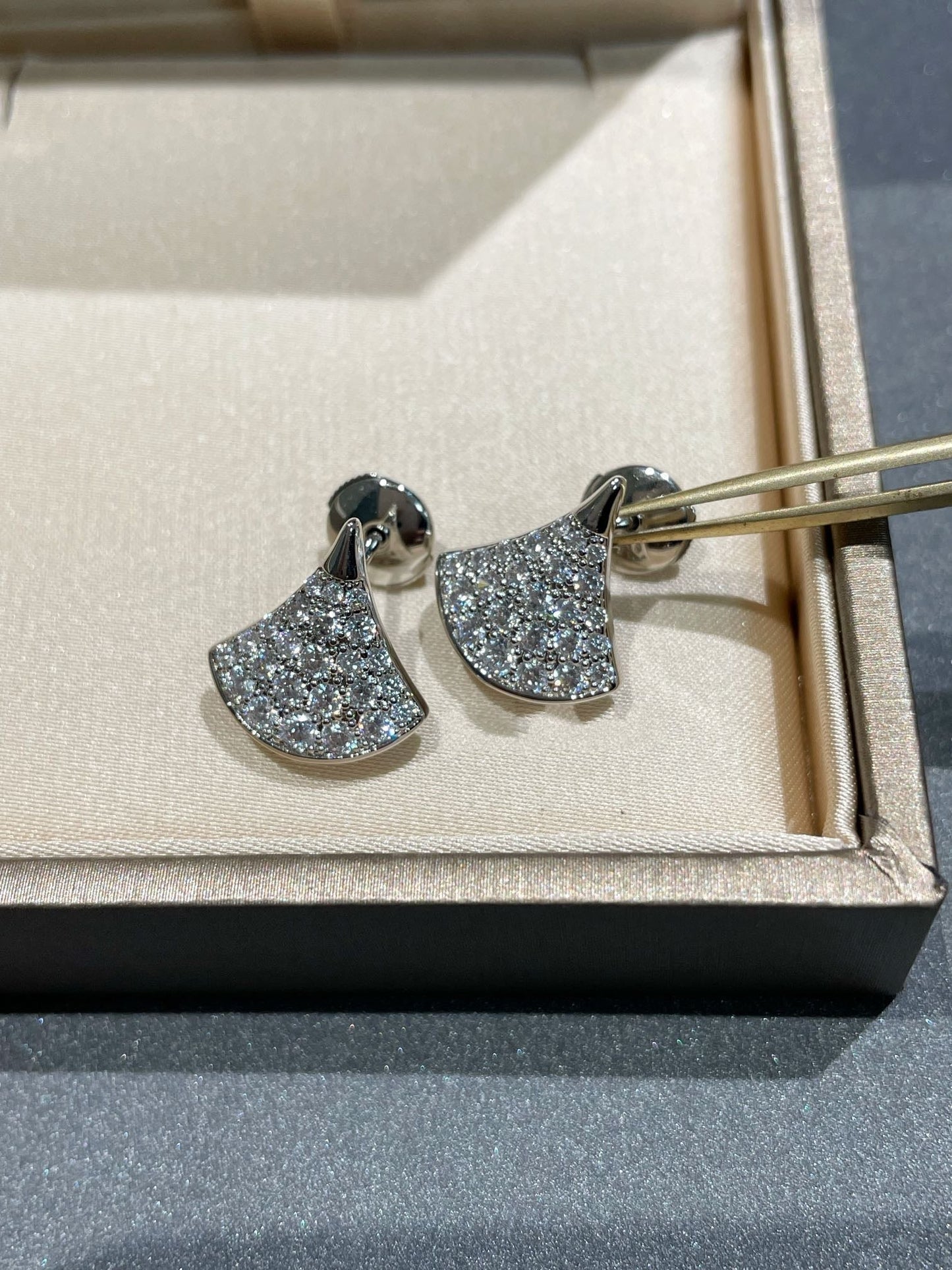 [Noble Jewelry]DREAM STUD EARRINGS DIAMOND