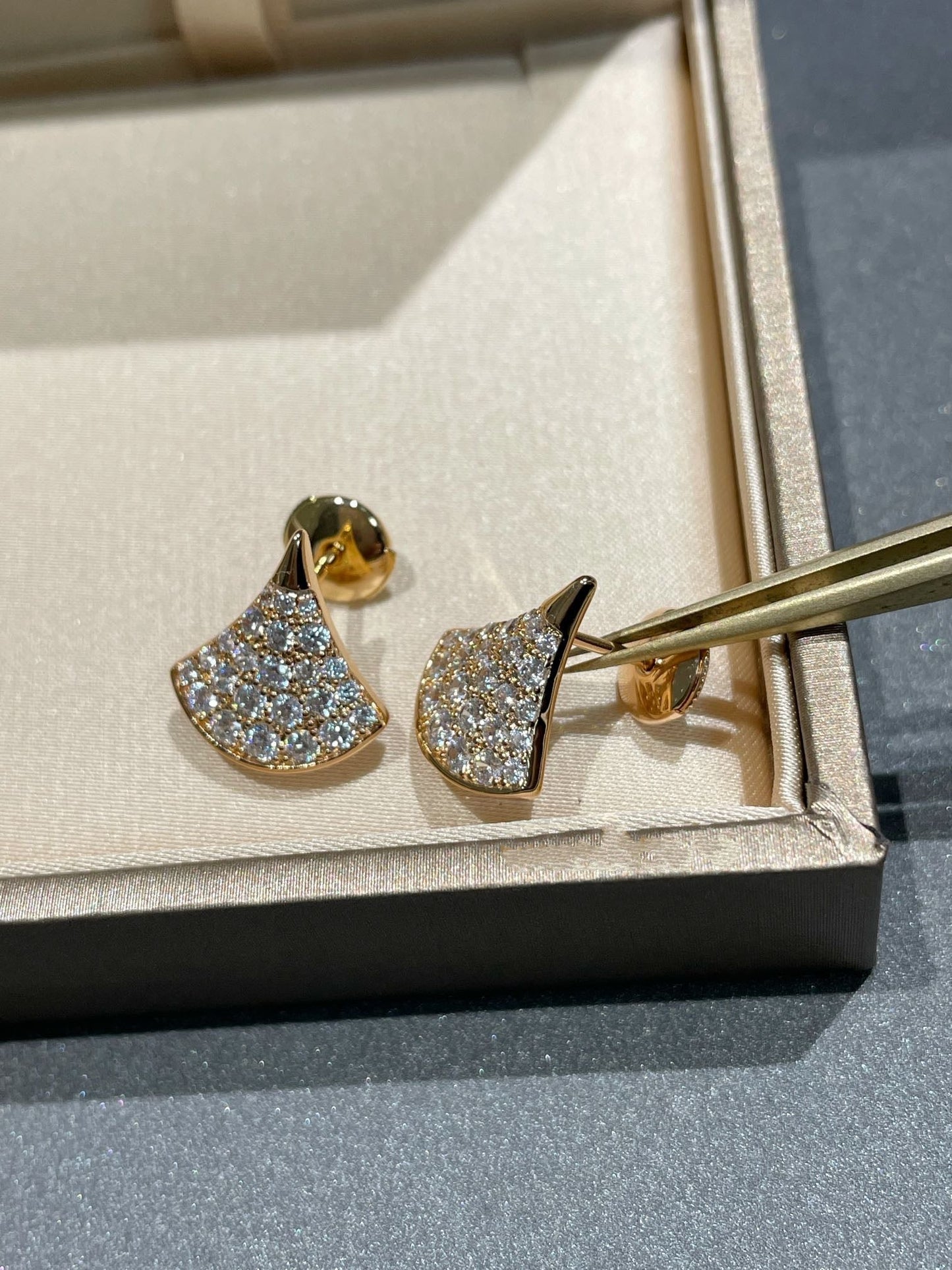 [Noble Jewelry]DREAM STUD EARRINGS DIAMOND