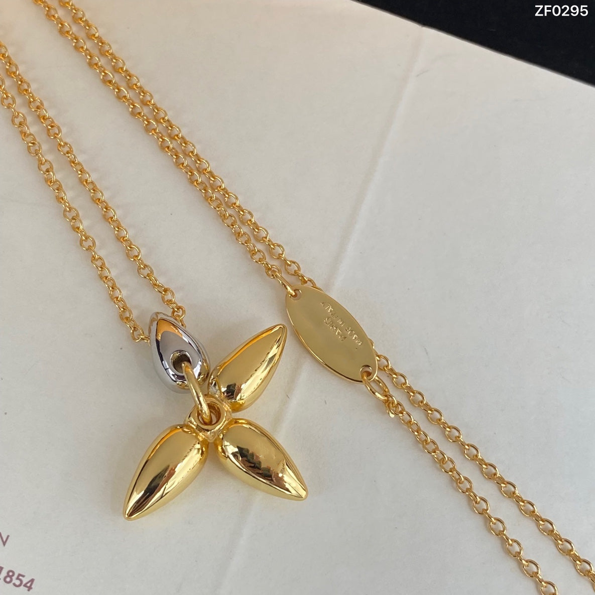 [Noble Jewelry]LOUISETTE PEDANT GOLD NECKLACE