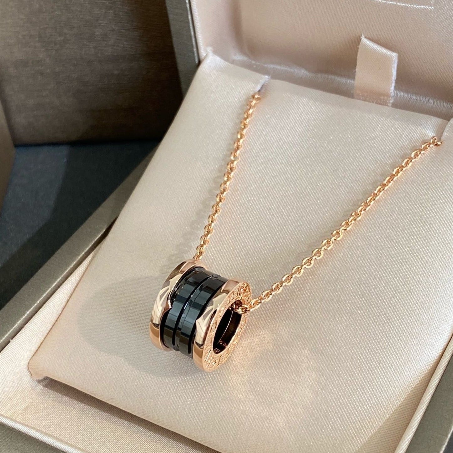 [Noble Jewelry]ZERO 1 BLACK CERAMIC PINK GOLD NECKLACE