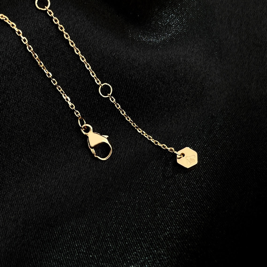 [Noble Jewelry]BEE MINI NECKLACE