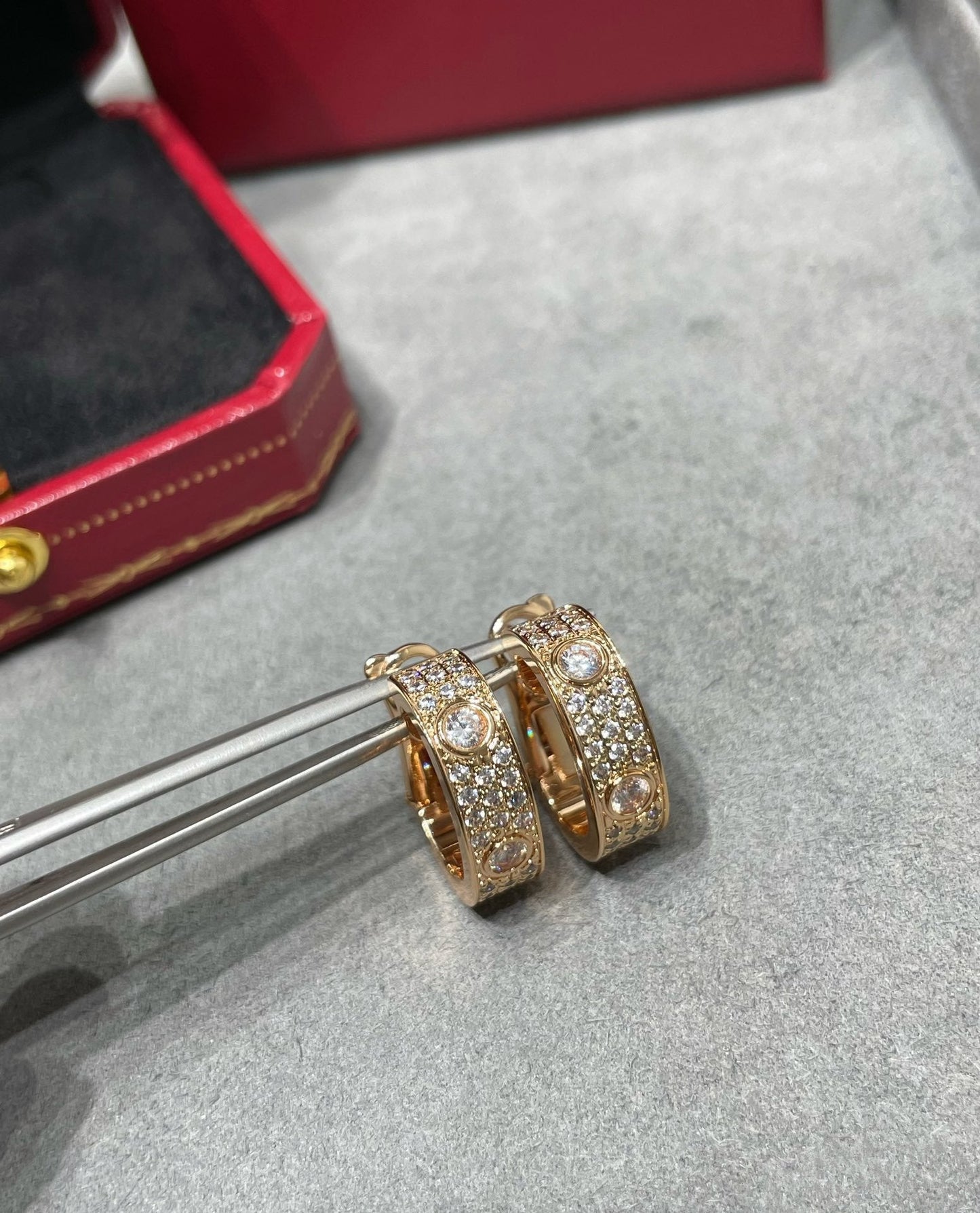 [Noble Jewelry]LOVE 5.5MM DIAMOND PAVED EARRINGS