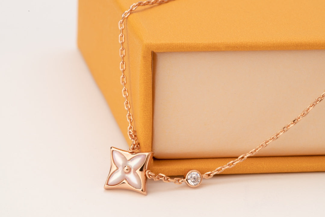 [Noble Jewelry] STAR PINK MOP 1 DIAMOND PINK GOLD NECKLACE