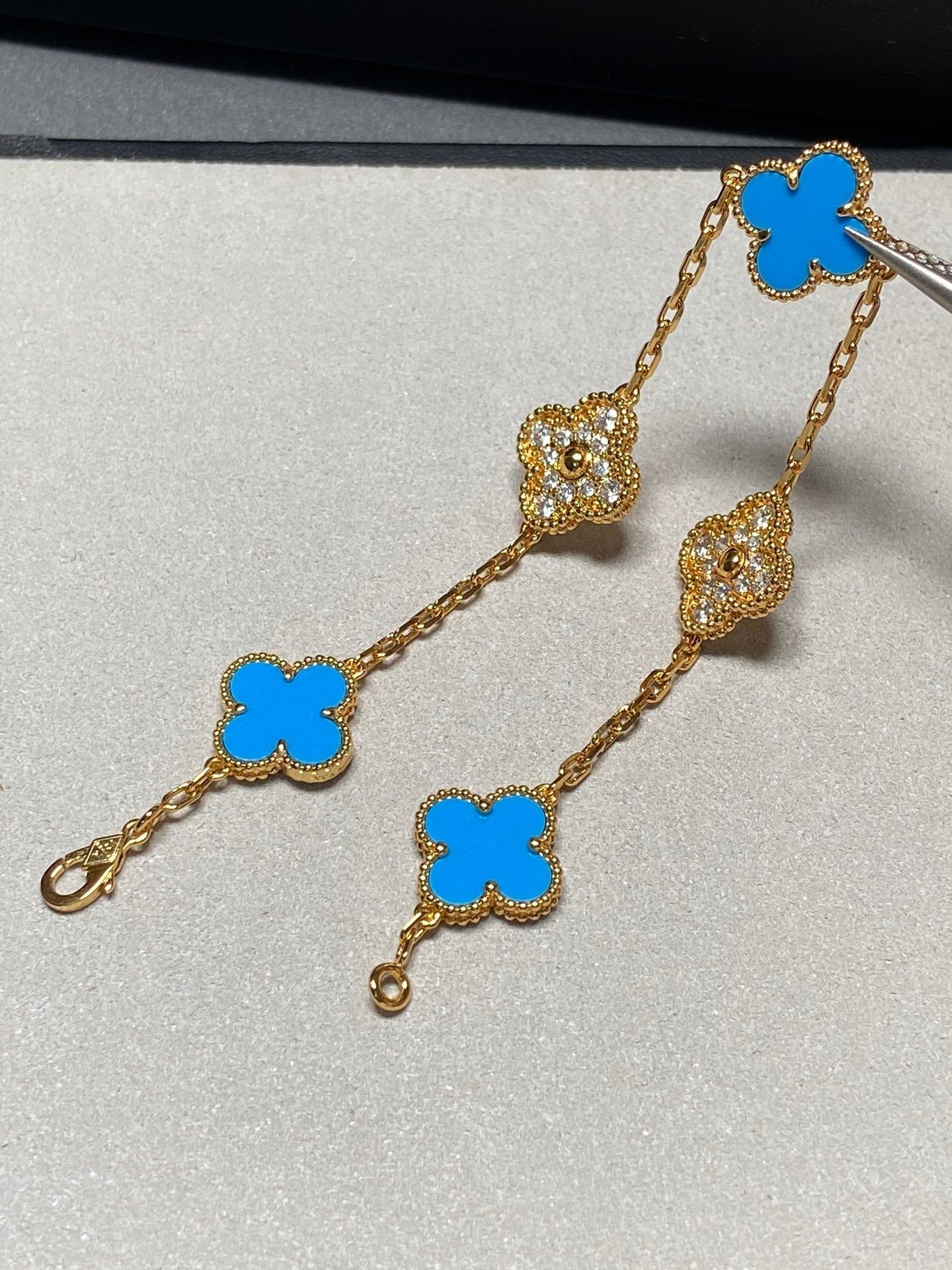 [Noble Jewelry]CLOVER 5 MOTIF BLUE CHALCEDONY DIAMOND GOLD BRACELET