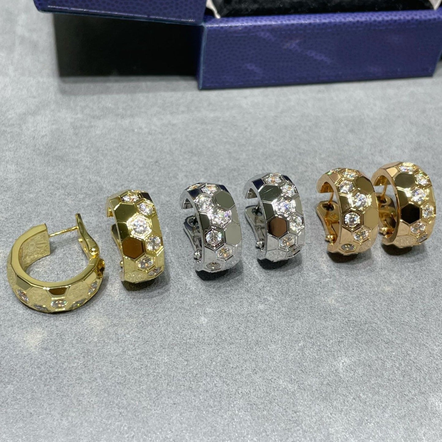 [Noble Jewelry]BEE LOVE DIAMOND HOOP EARRINGS