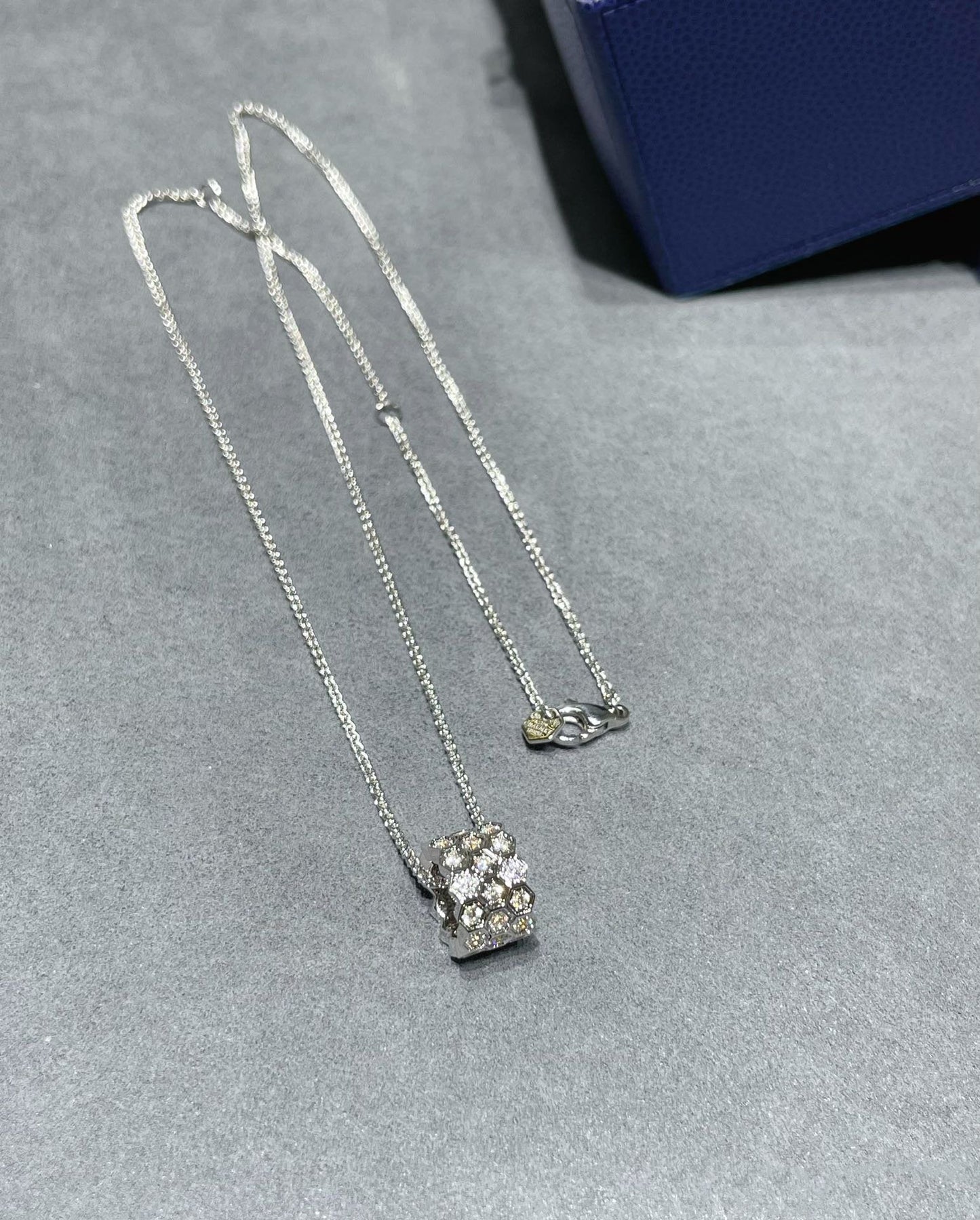 [Noble Jewelry]BEE LOVE DIAMOND PAVED 3 ROW NECKLACE