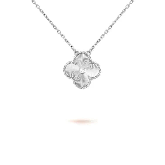 [Noble Jewelry]CLOVER  15MM DIAMOND LASER NECKLACE SILVER