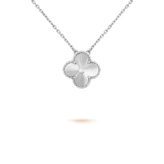 [Noble Jewelry]CLOVER  15MM DIAMOND LASER NECKLACE SILVER