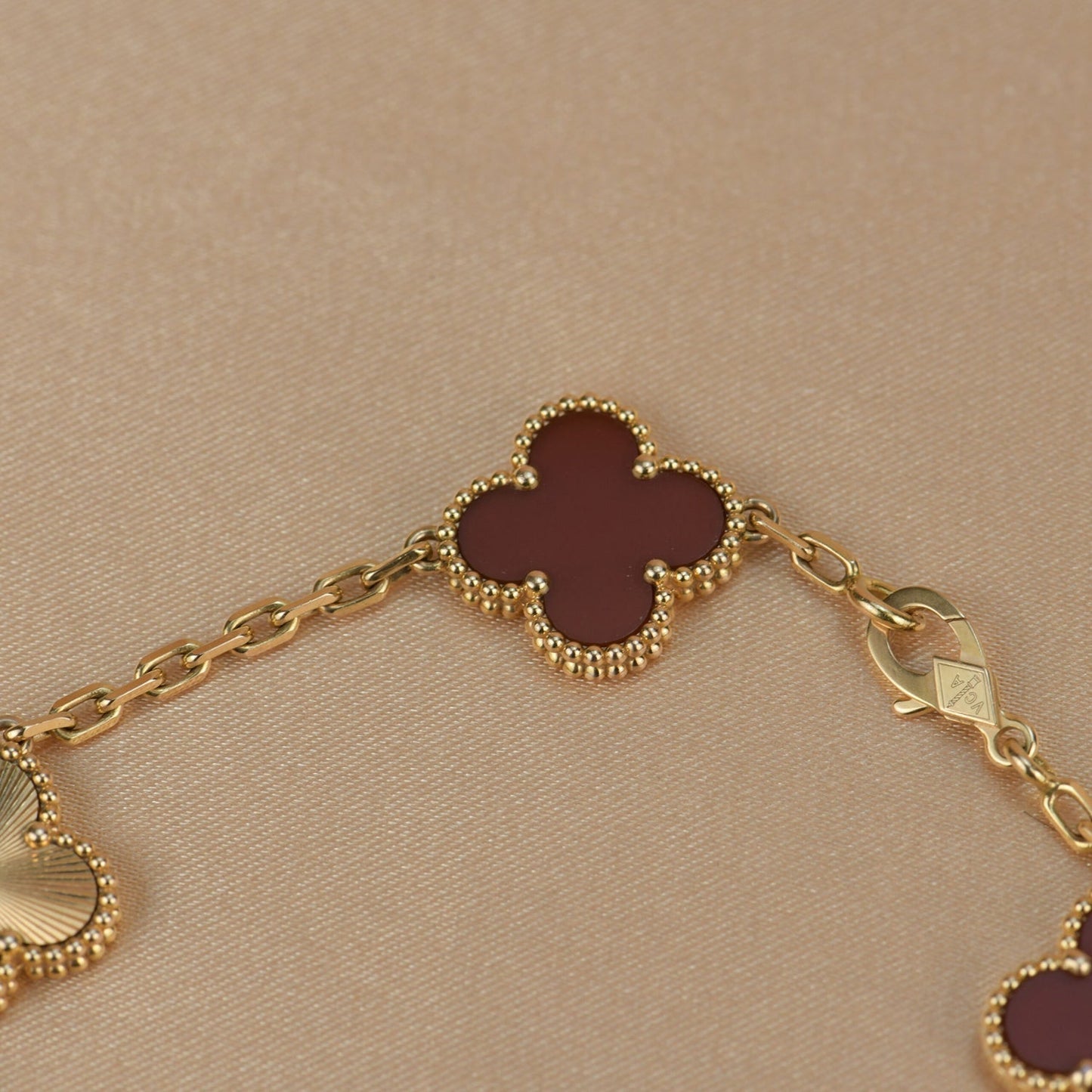 [Noble Jewelry]CLOVER  5 MOTIFS CARNELIAN GOLD BRACELET