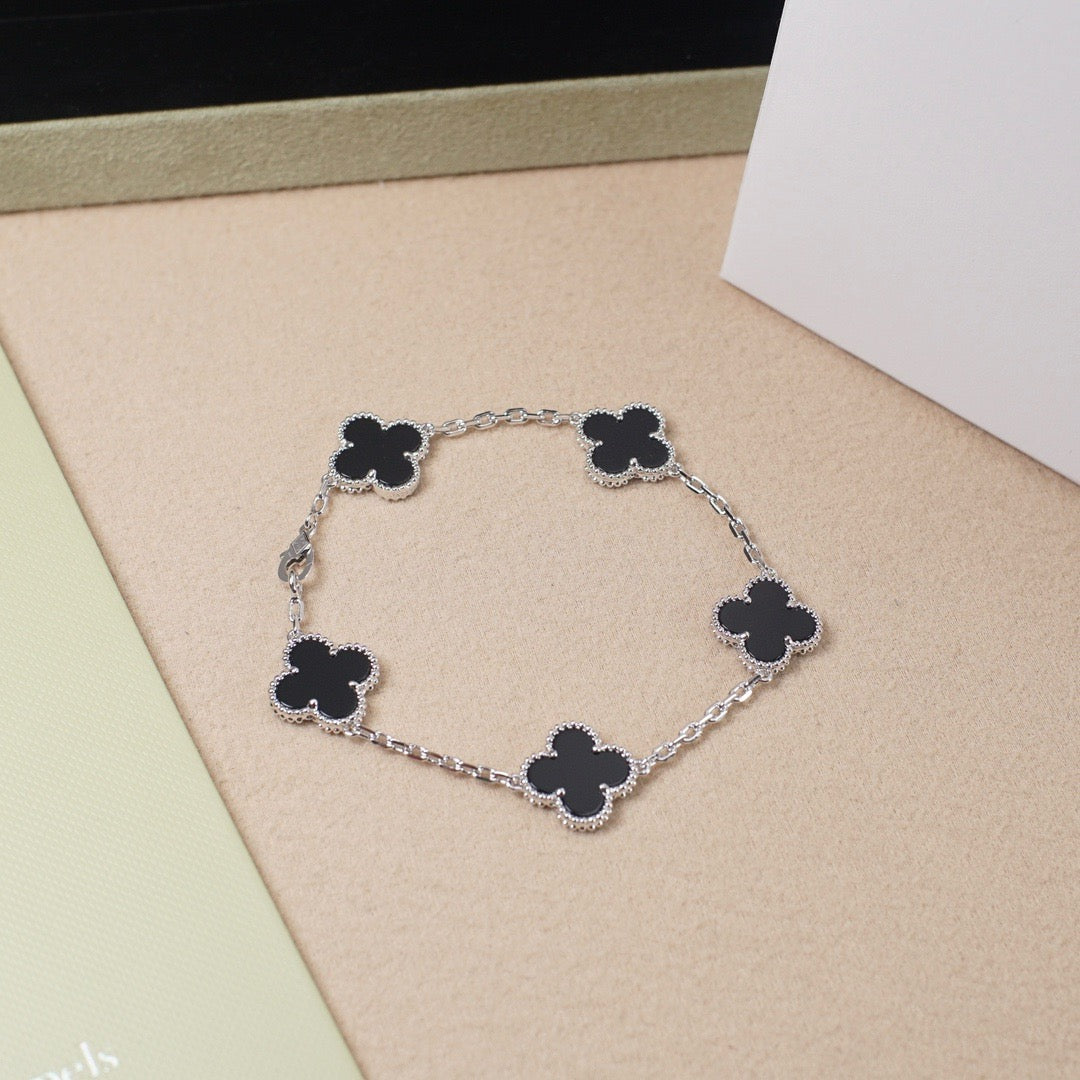 [Noble Jewelry]CLOVER 5 MOTIF ONYXS  BRACELET SILVER