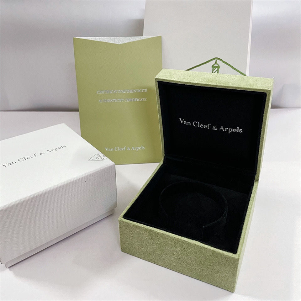 [Noble Jewelry]VA CLOVER BRACELET NECKLACE RING BOX GIFT BAG