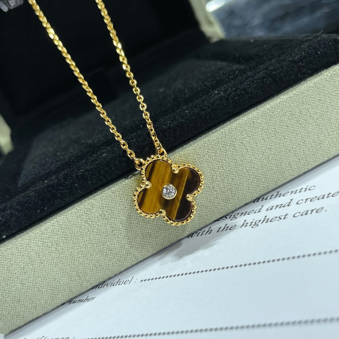 [Noble Jewelry]CLOVER 15MM DIAMOND AND YELLOW TIGER'S EYE AGATE necklace