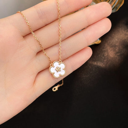 [Noble Jewelry]LUCKY  WHITE MOP  PLUM BLOSSOM NECKLACE