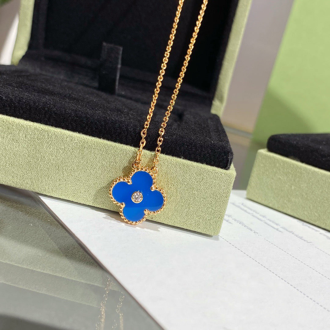 [Noble Jewelry]CLOVER 15MM DIAMOND AND BLUE AGATE NECKLACE