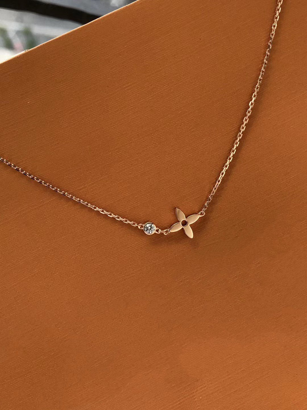 [Noble Jewelry]BLOSSOM PENDANT PINK GOLD AND DIAMOND