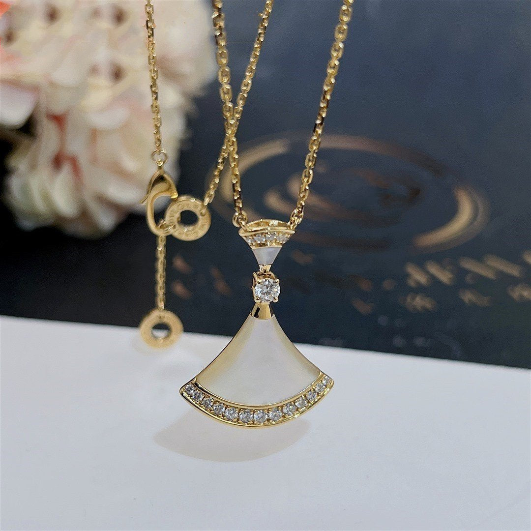 [Noble Jewelry]DREAM NECKLACE MOP GOLD DIAMOND