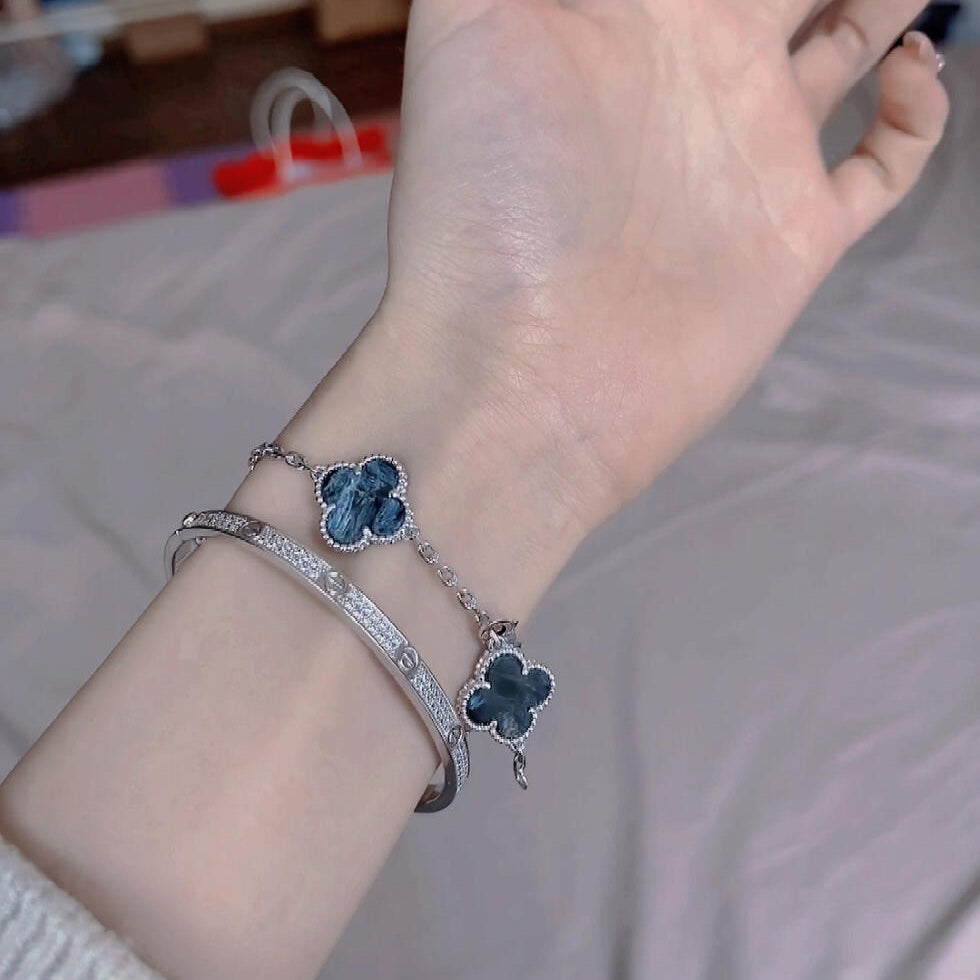 [Noble Jewelry]CLOVER 5 MOTIF PIETERSITE SILVER BRACELET