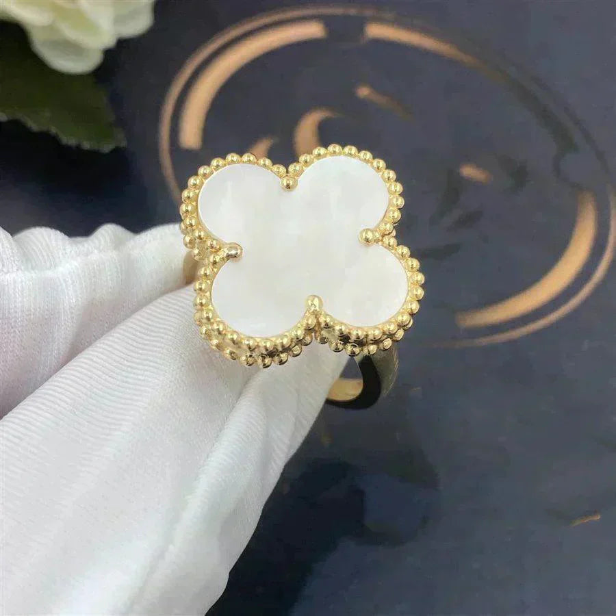 [Noble Jewelry]CLOVER WHITE MOP RING