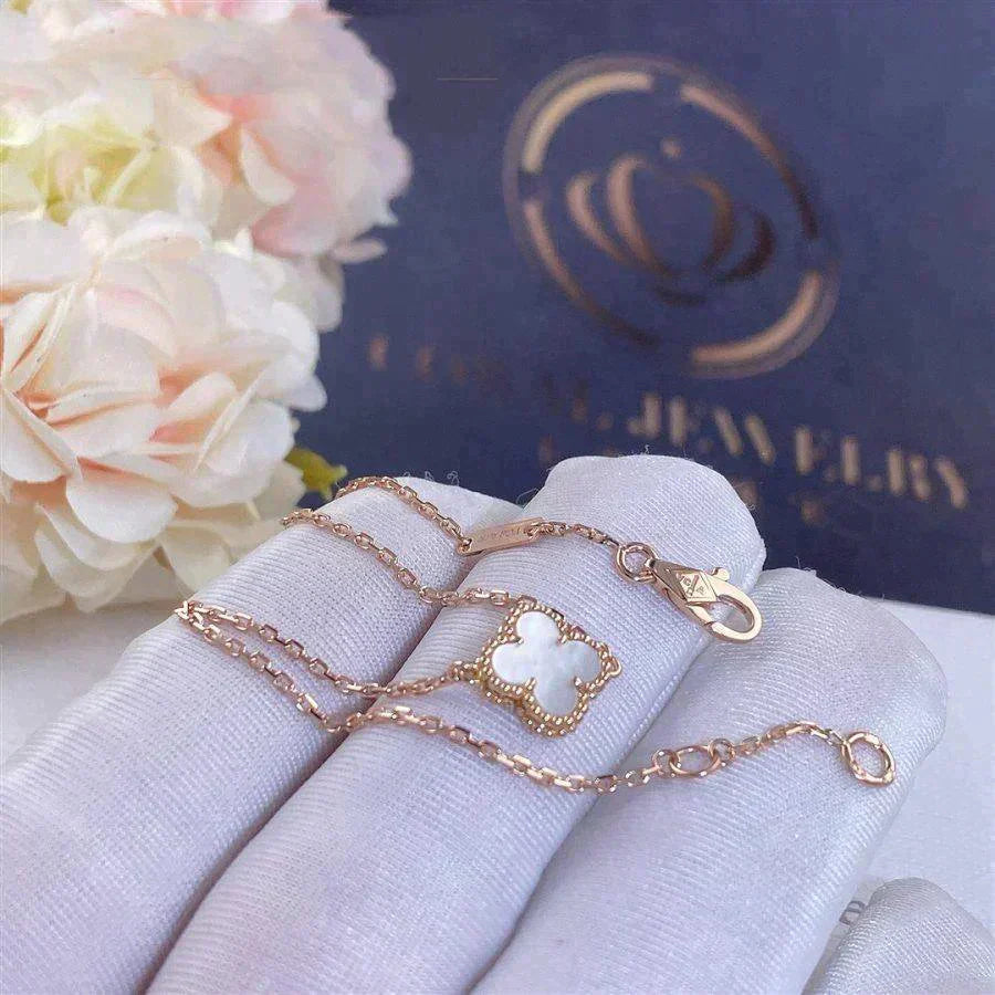 [Noble Jewelry]CLOVER WHITE MOP SINGLE FLOWER BRACELET